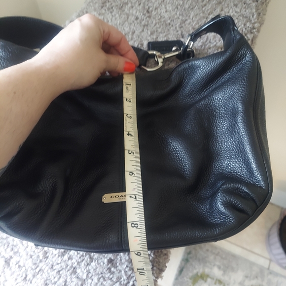 Medium Pebbled Leather Coach Hobo Bag - Picture 9 of 10
